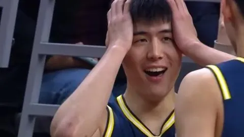 “欧洲冠军联赛1／4决赛次回合：多特蒙德迎战马德里竞技”